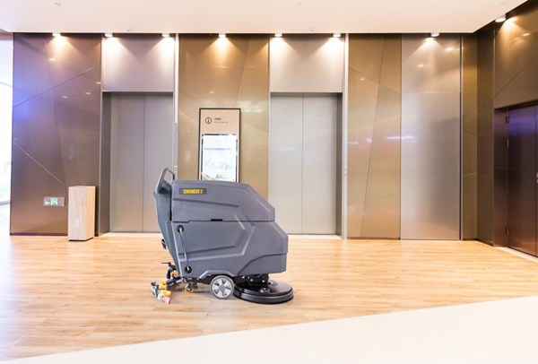 橙犀洗地機的油污清潔能力如何？