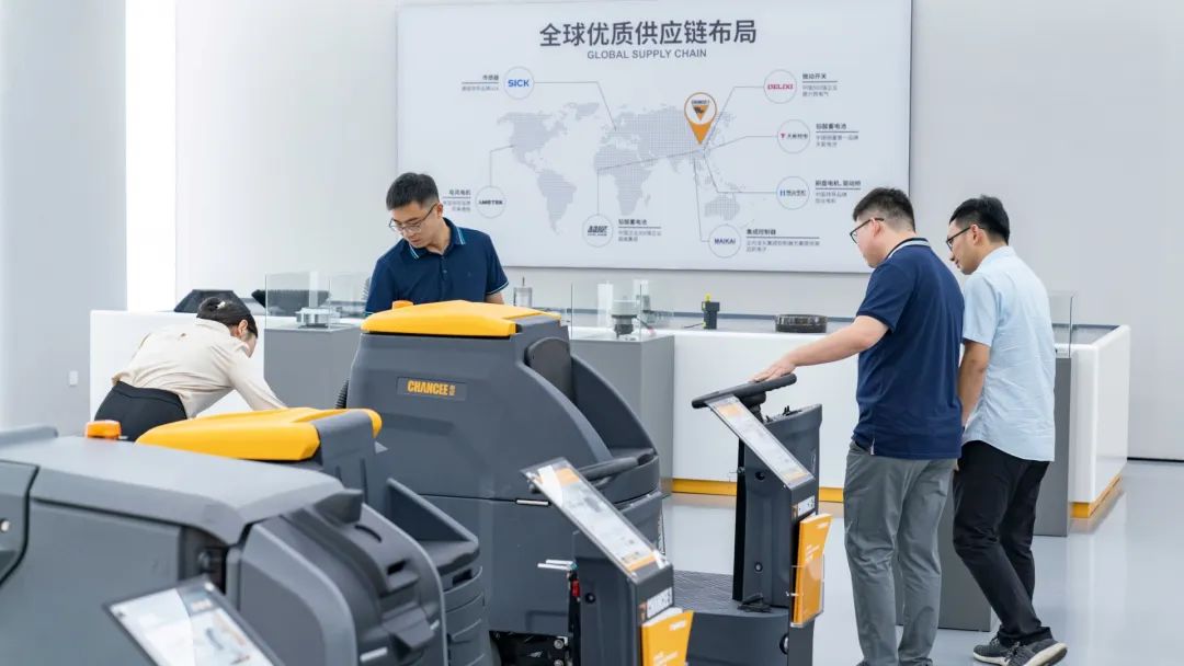 橙犀洗地機(jī)K70得到廣泛的應(yīng)用_還省時(shí)省力