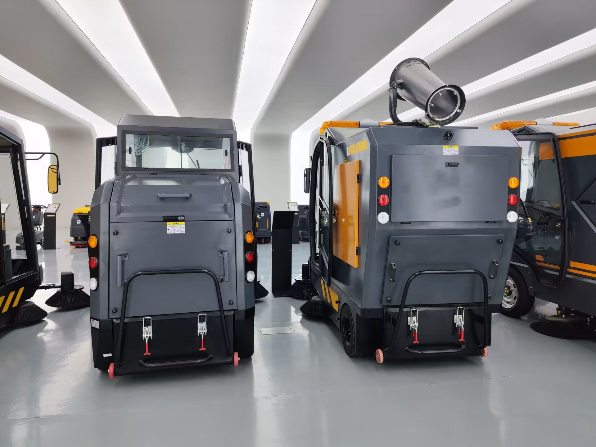 電動掃地機清掃是如何達到抑塵效果的